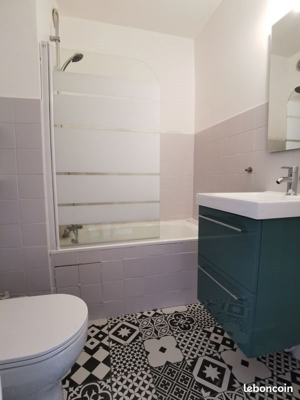 Appartement à louer, 21m², Nîmes