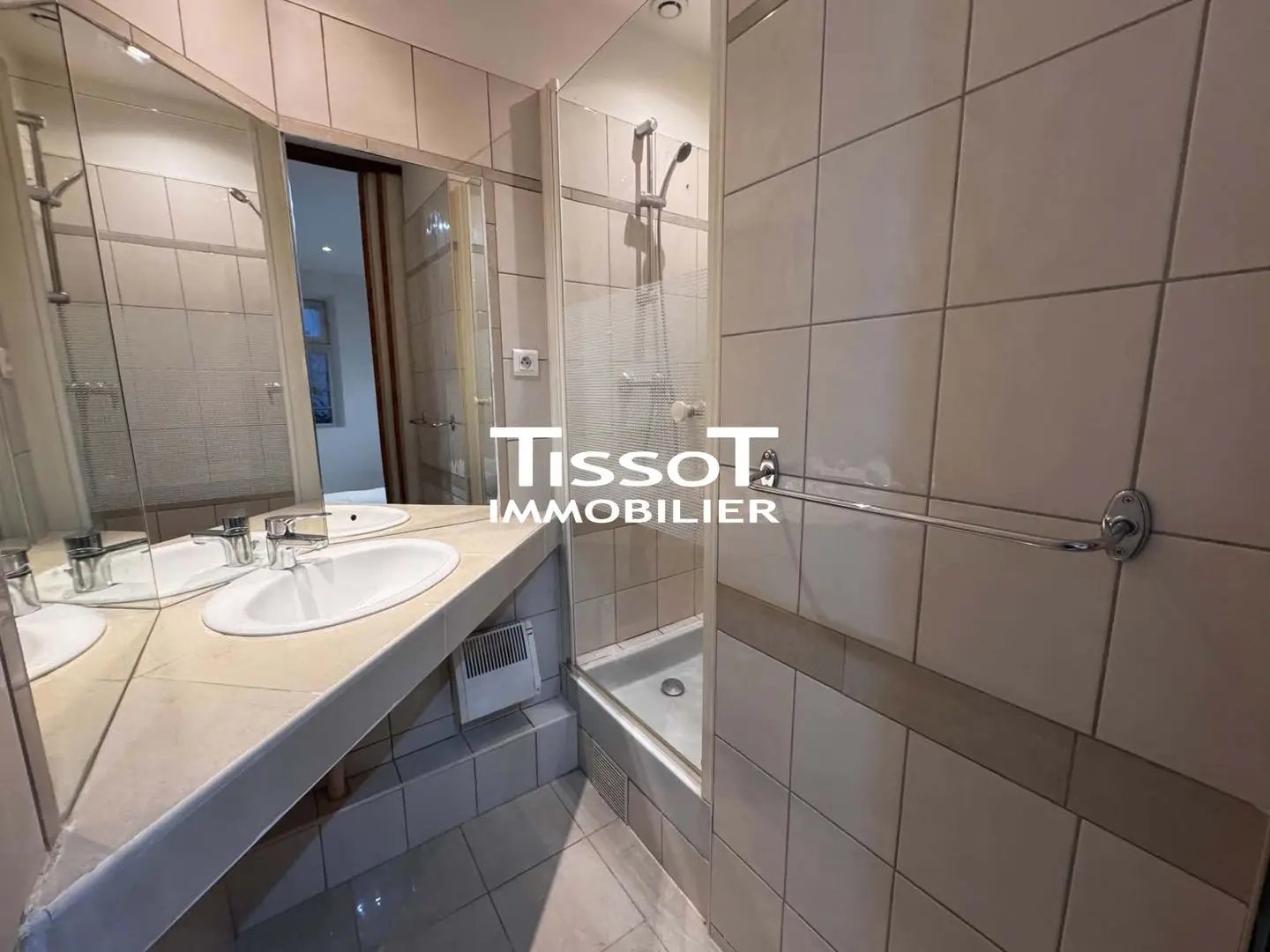Appartement à louer, 27m², Nîmes
