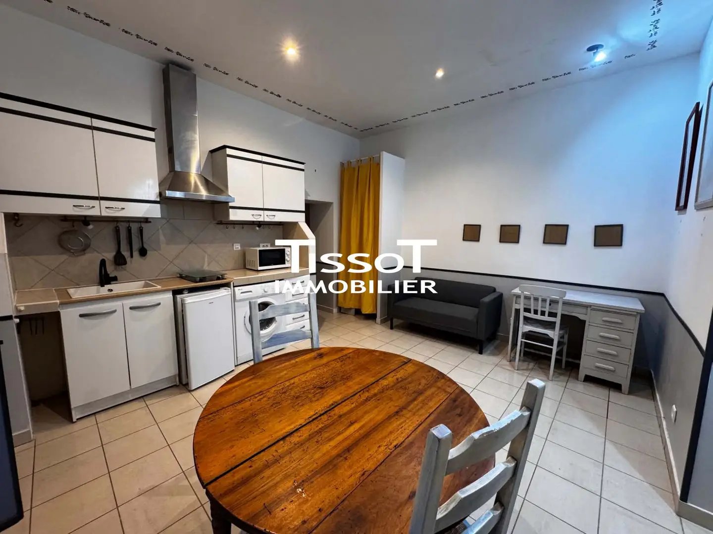 Appartement à louer, 27m², Nîmes