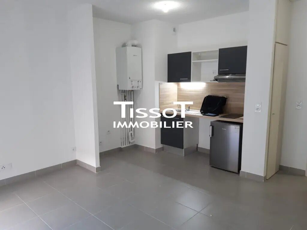 Appartement à louer, 40m², Nîmes