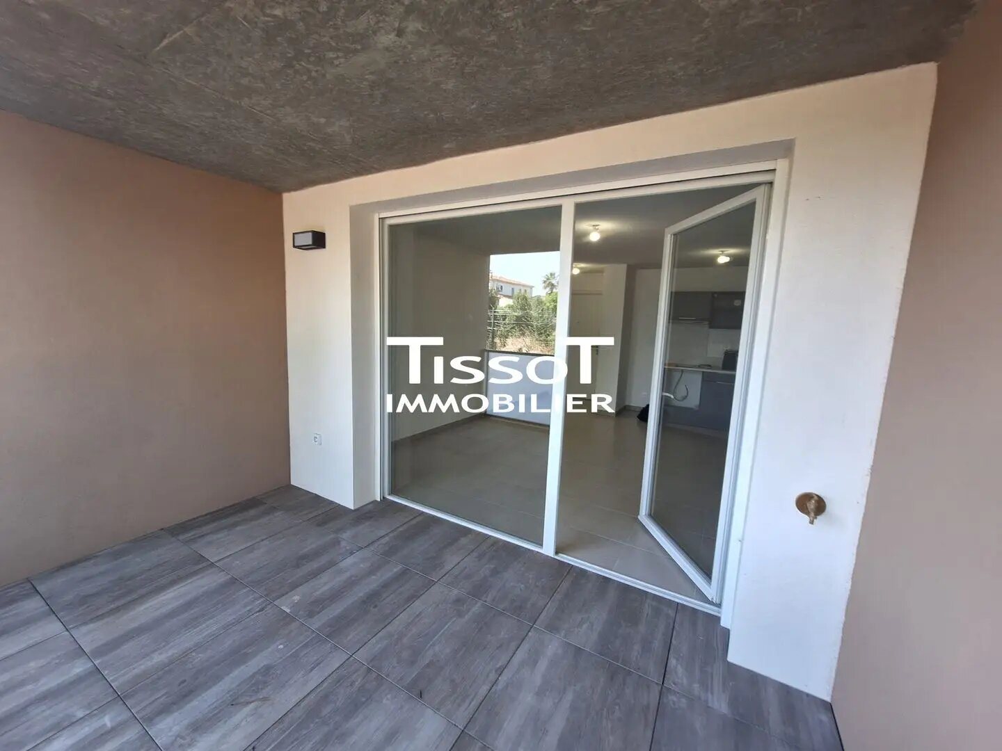 Appartement à louer, 43m², Garons