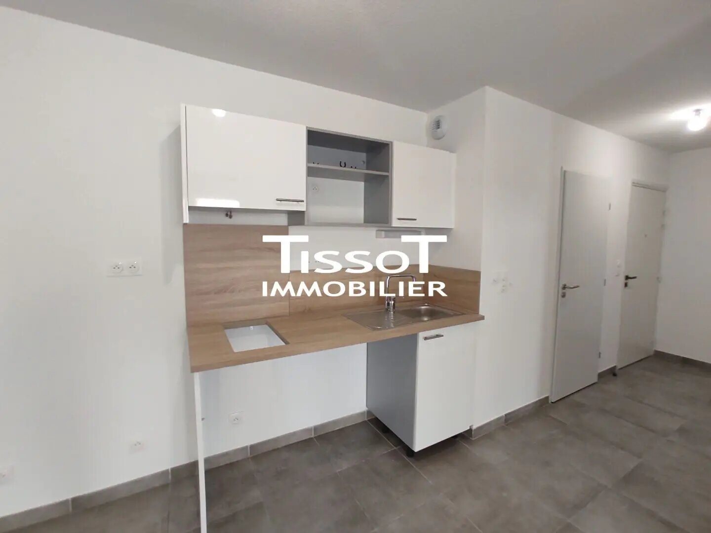 Appartement à louer, 41m², Nîmes