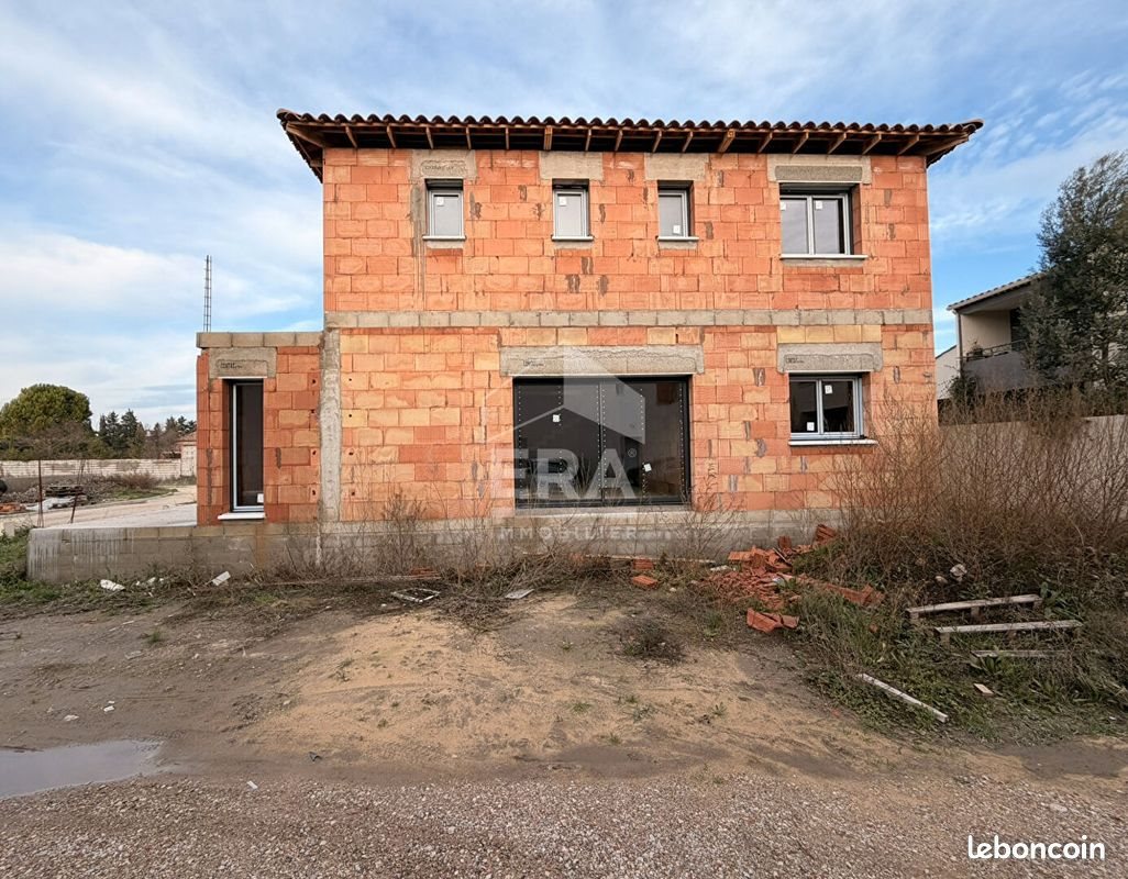 Maison à vendre, 121m², Althen-des-Paluds