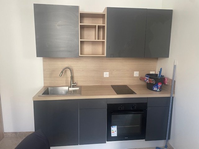 Appartement à louer, 19m², Arles