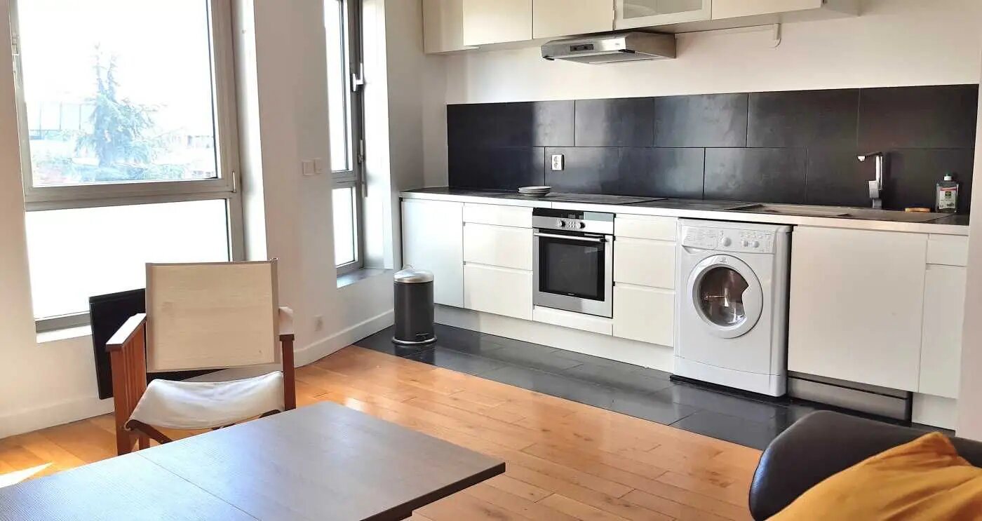 Appartement à louer, 48m², Courbevoie
