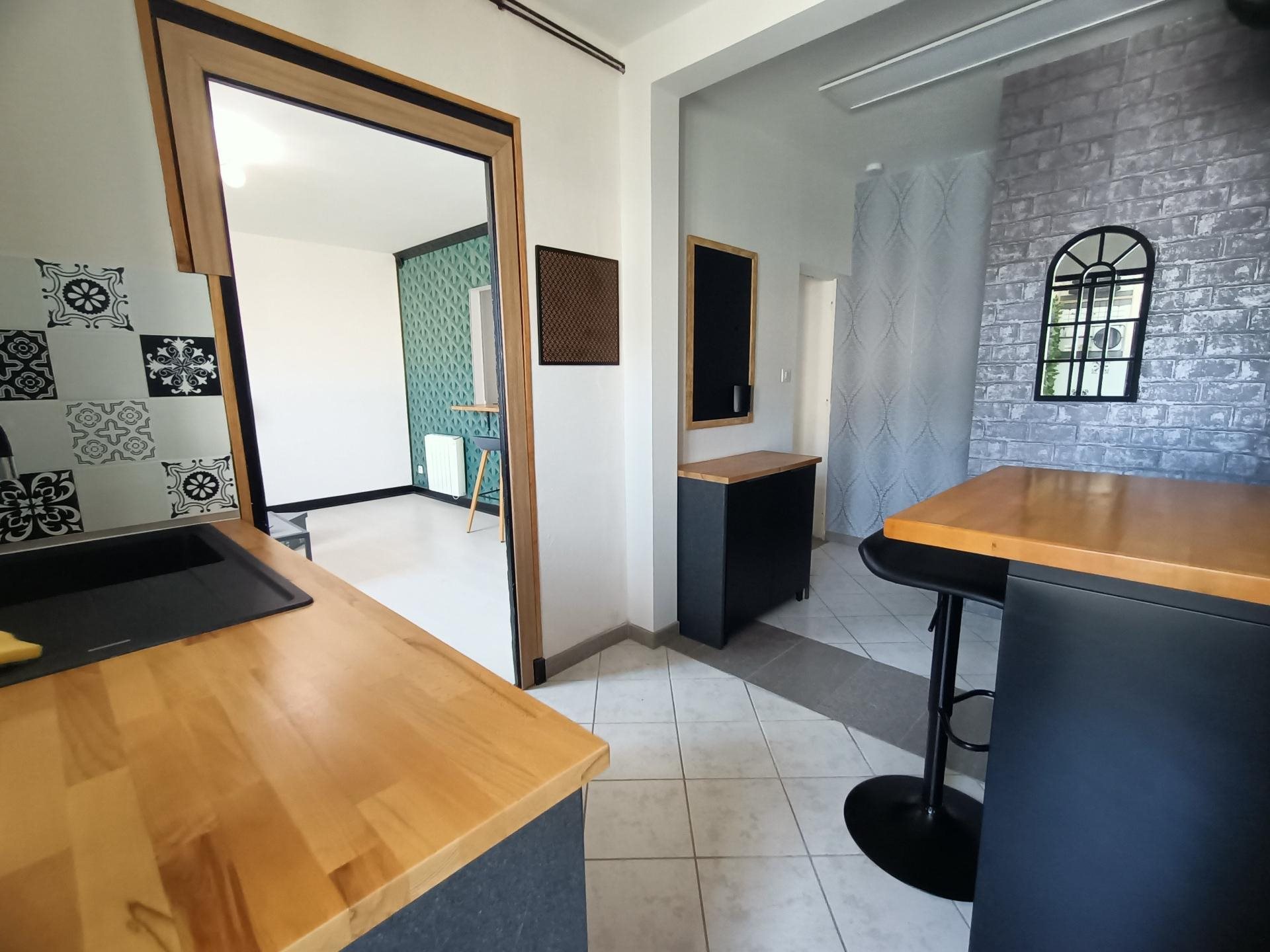 Maison à vendre, 68m², Fleuré