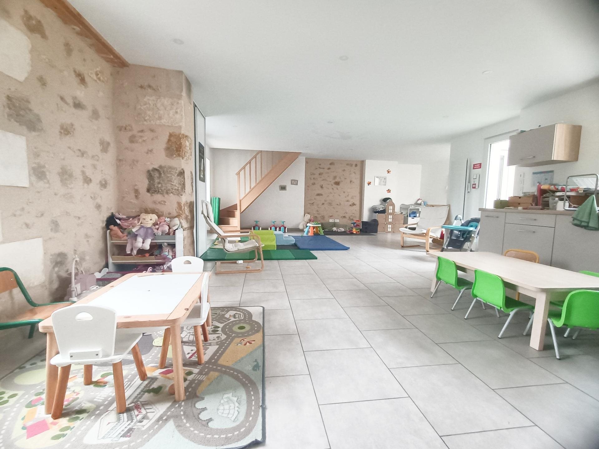 Maison à vendre, 126m², Lhommaizé