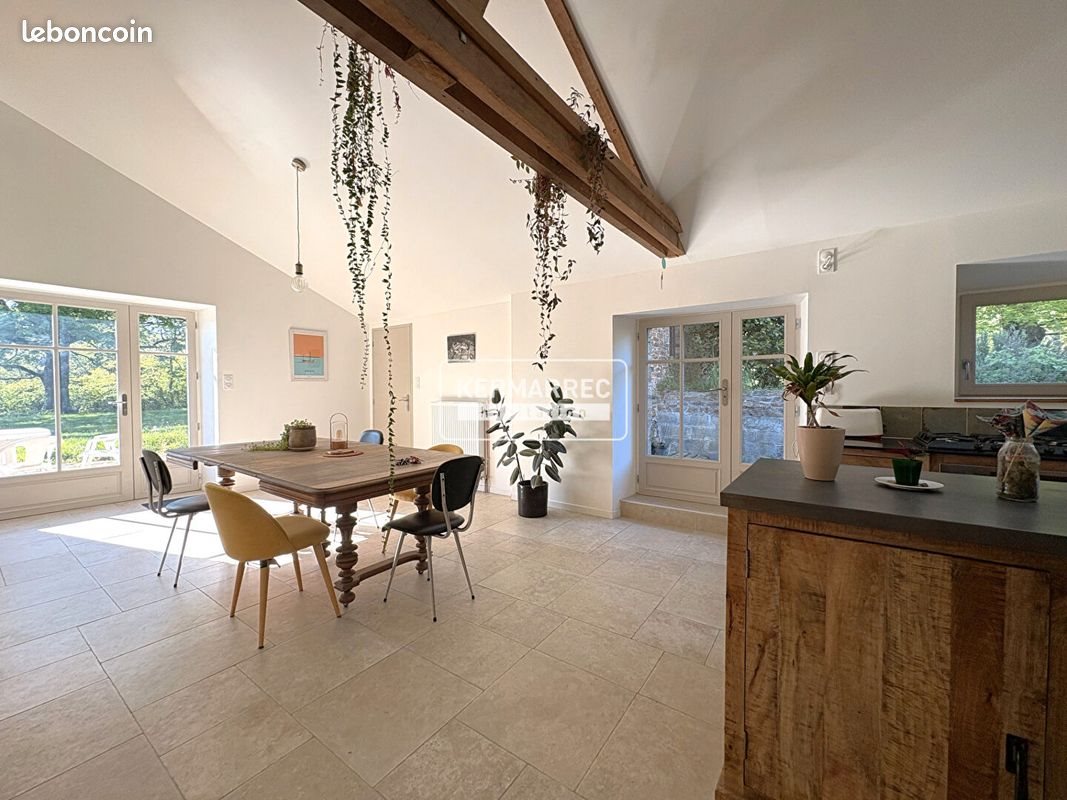 Maison à vendre, 185m², Bourg-des-Comptes
