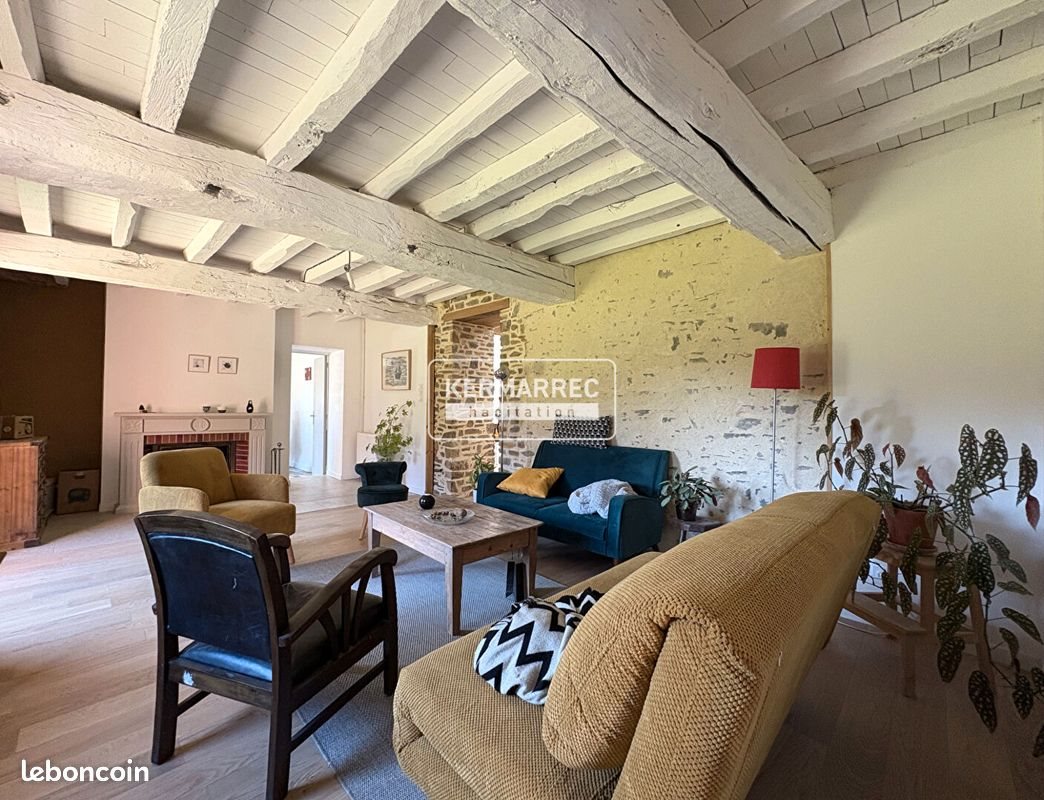 Maison à vendre, 185m², Bourg-des-Comptes