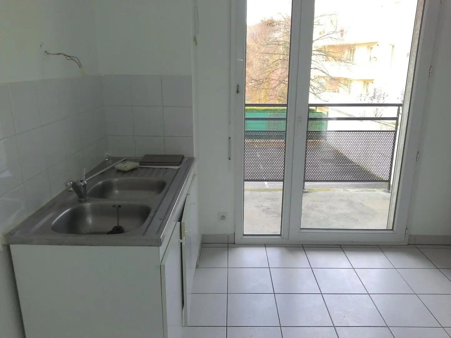 Appartement à louer, 77m², L'Etrat