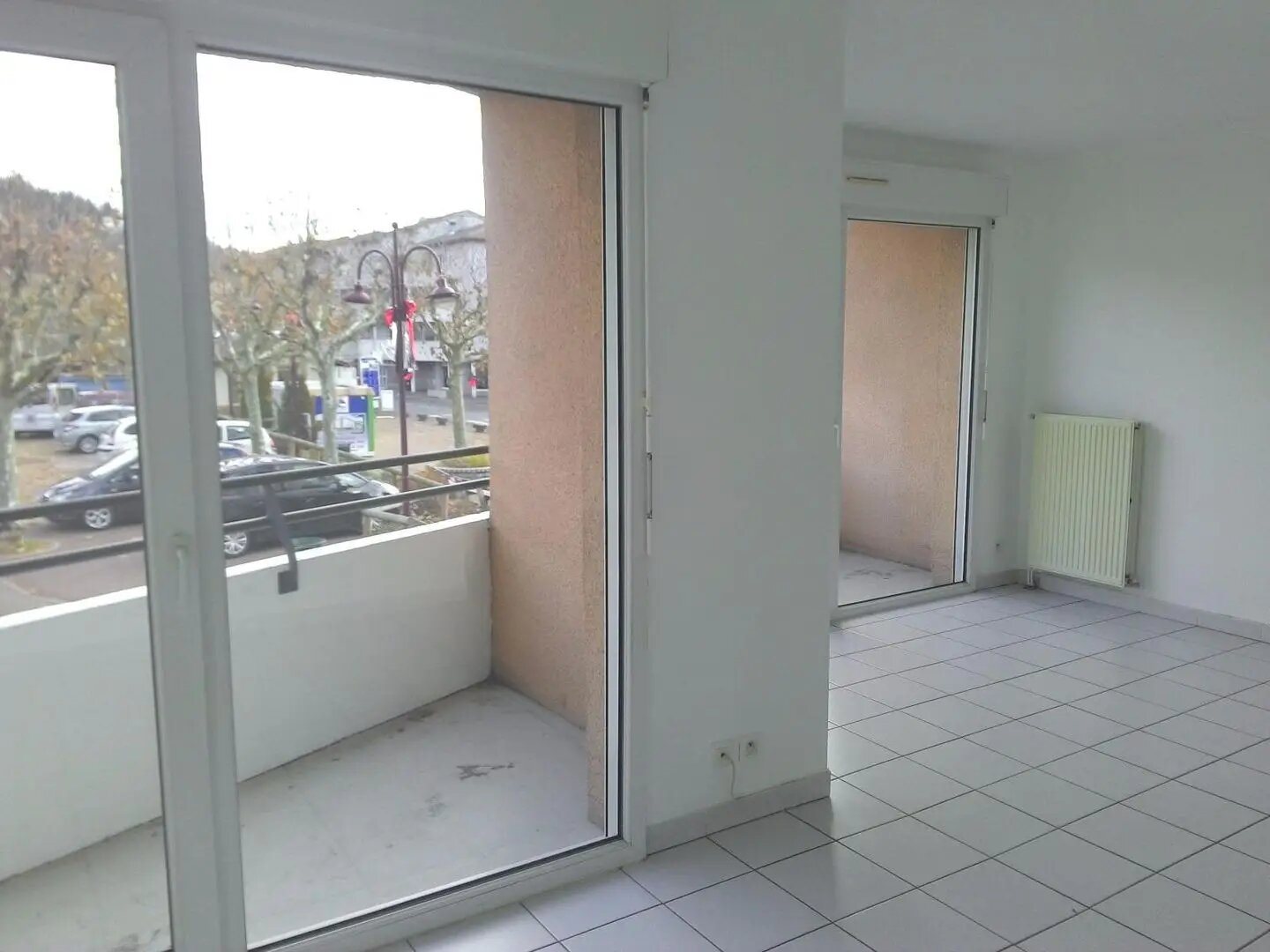 Appartement à louer, 77m², L'Etrat