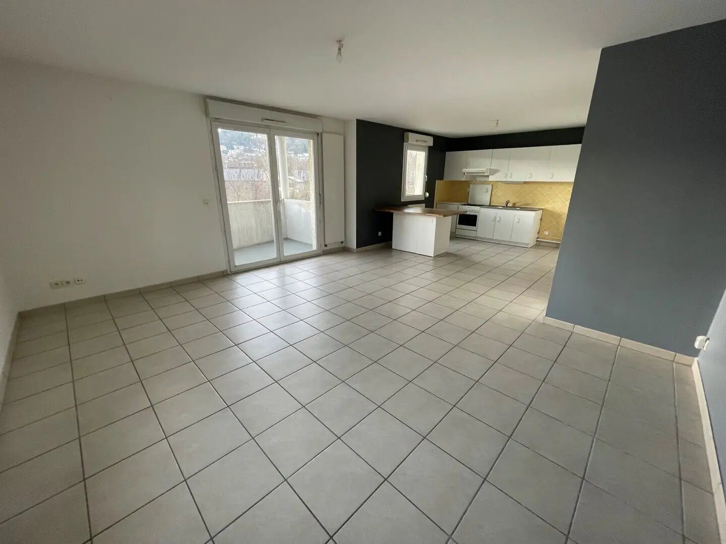 Appartement à louer, 68m², Unieux
