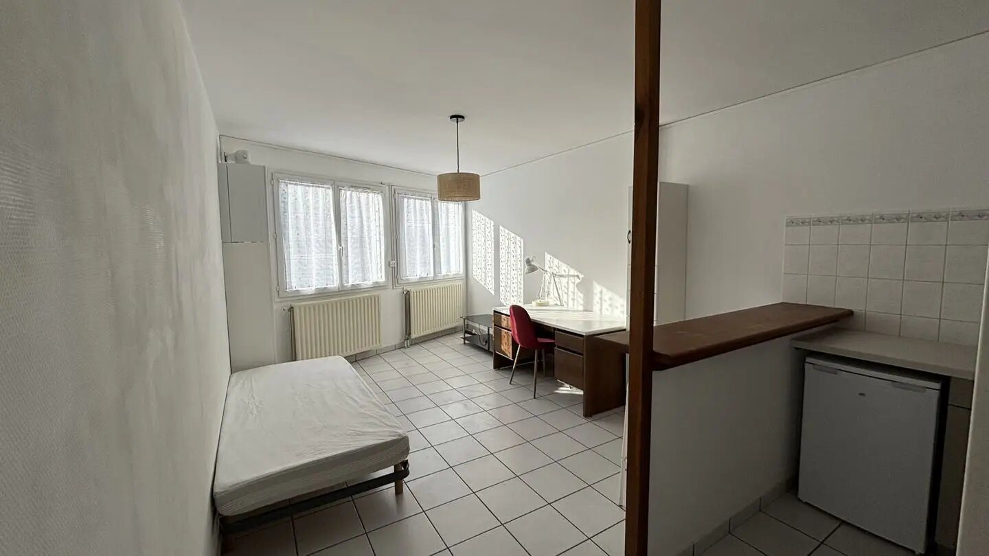 Appartement à louer, 30m², Saint-Etienne