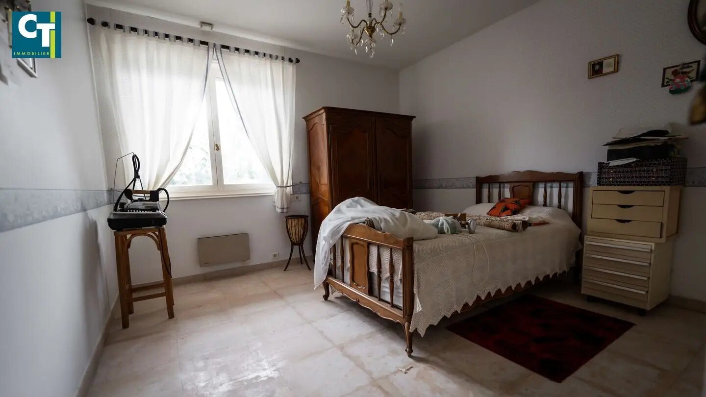 Maison à vendre, 414m², L'Etrat
