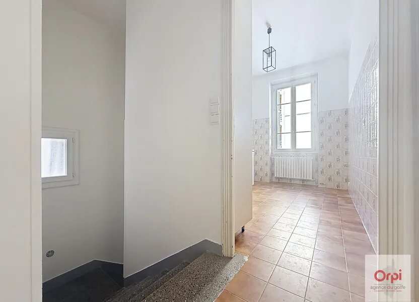 Appartement à louer, 59m², Ajaccio