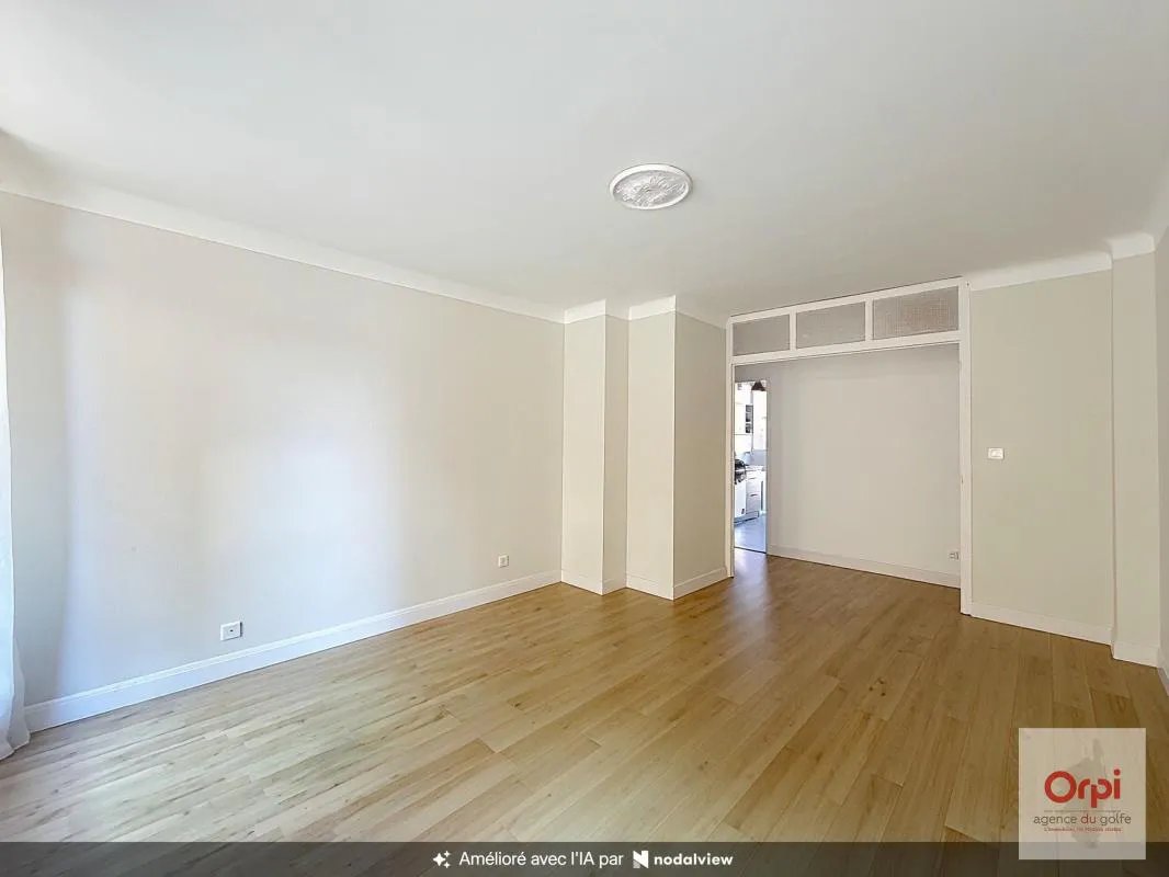 Appartement à louer, 63m², Ajaccio
