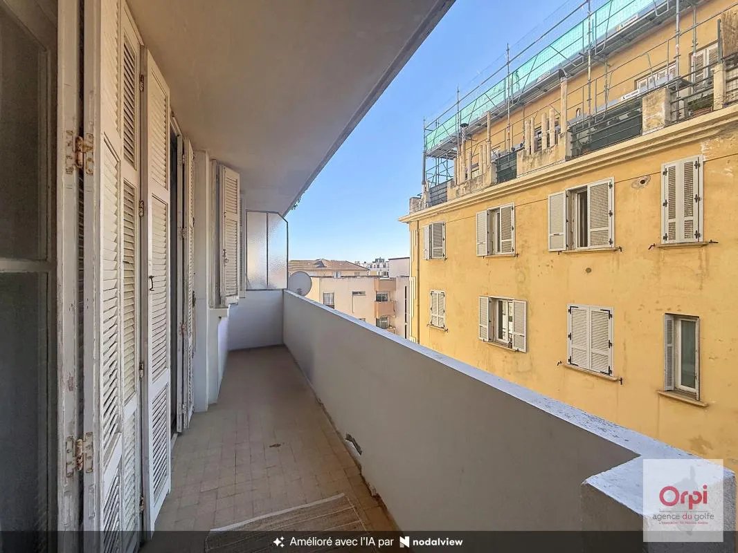 Appartement à louer, 63m², Ajaccio