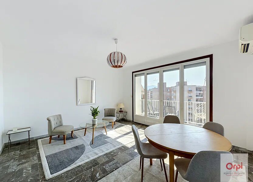Appartement à louer, 70m², Ajaccio