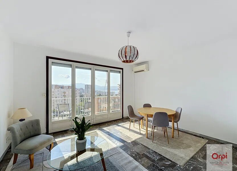 Appartement à louer, 70m², Ajaccio