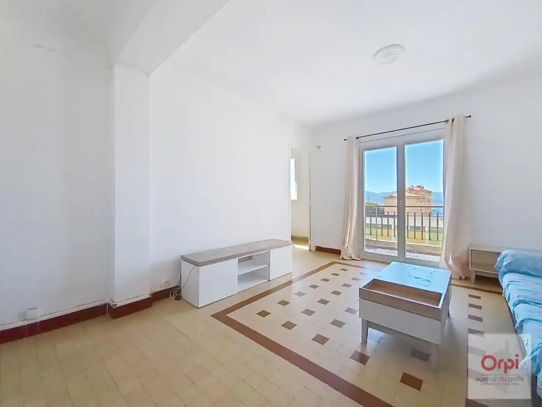 Appartement à louer, 2m², Ajaccio