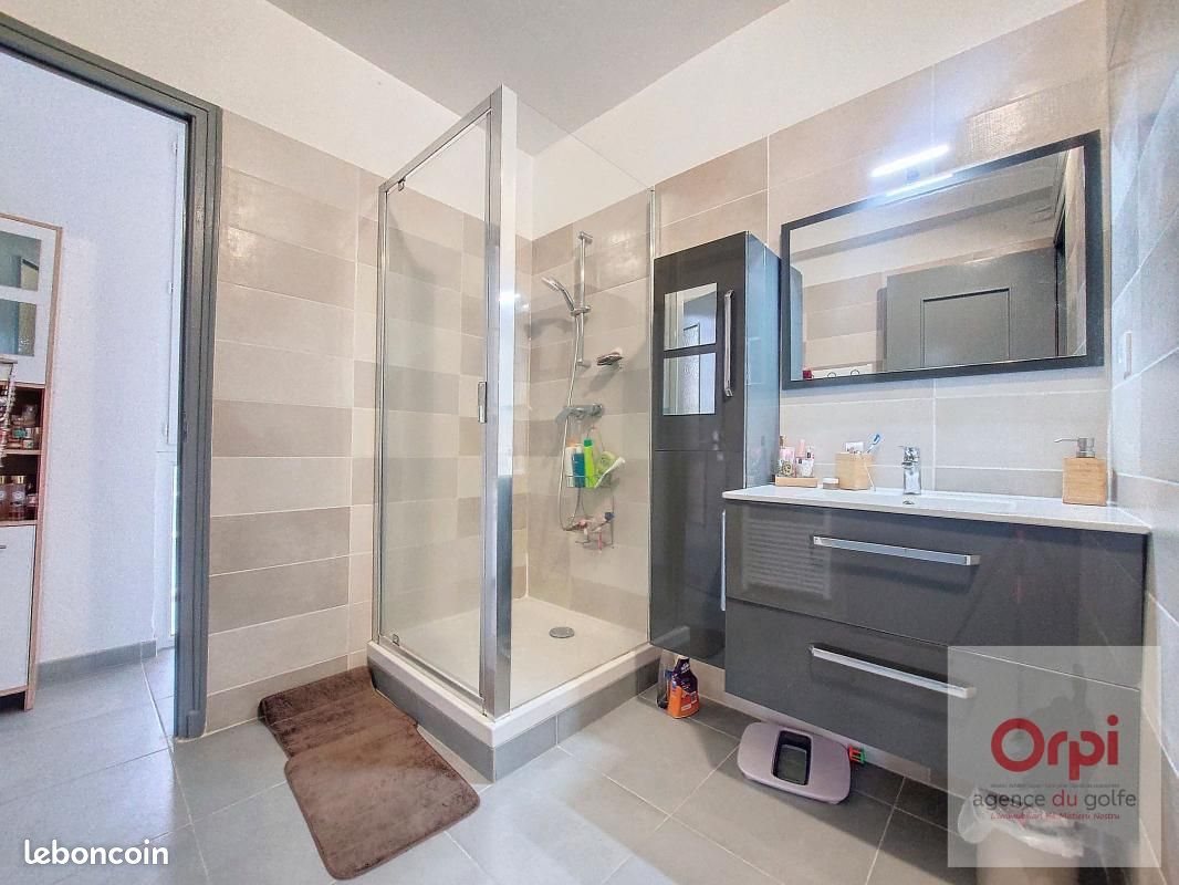 Appartement à louer, 83m², Ajaccio