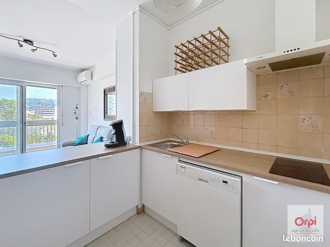Appartement à louer, 46m², Ajaccio