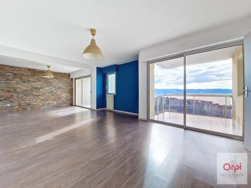 Appartement à louer, 103m², Ajaccio
