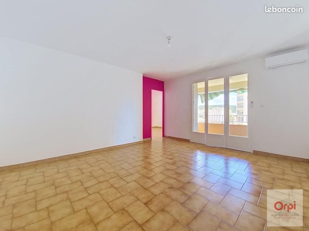 Appartement à louer, 87m², Ajaccio