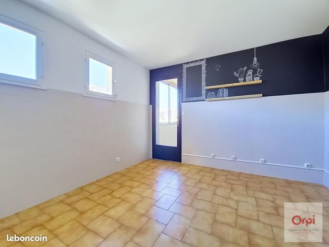 Appartement à louer, 87m², Ajaccio