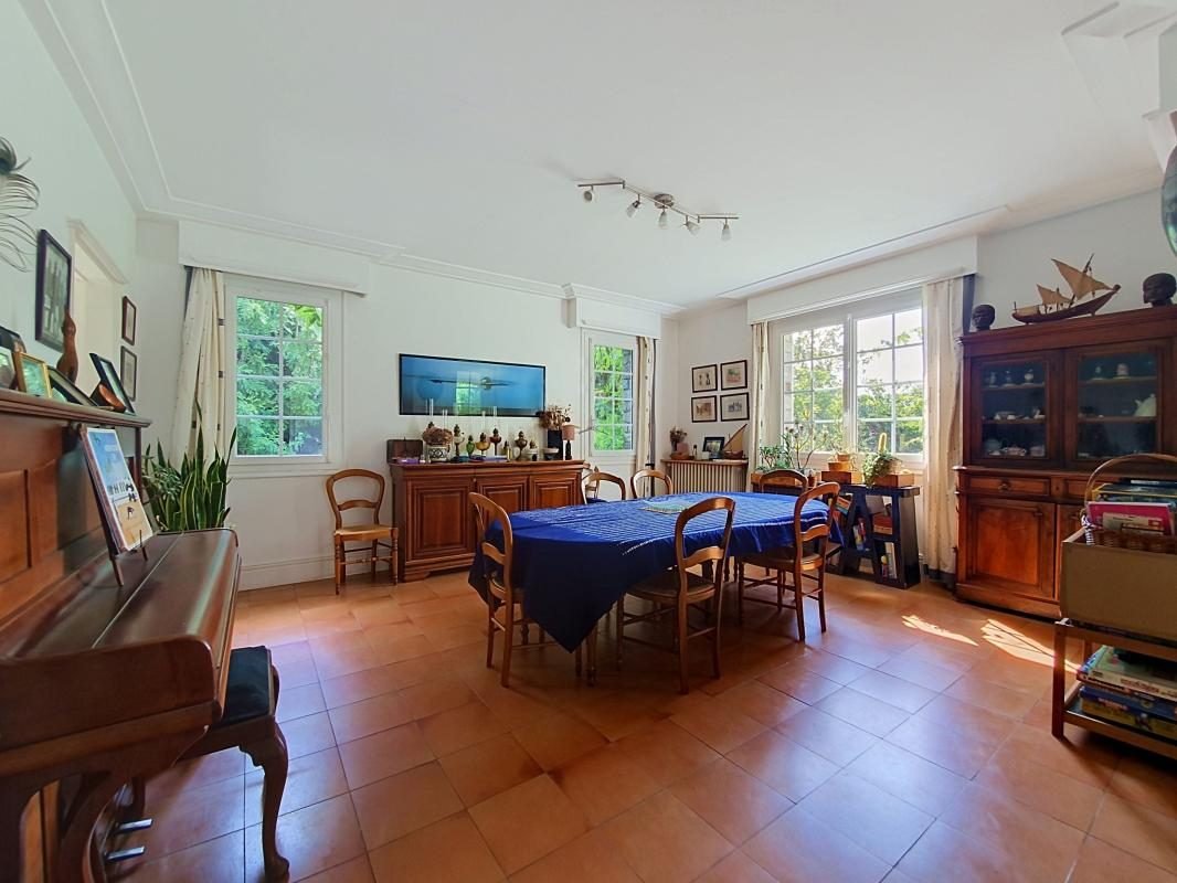 Maison à vendre, 260m², Larmor-Plage