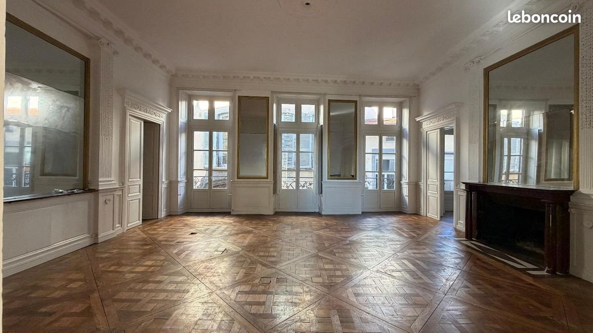 Appartement à louer, 247m², Clermont-Ferrand