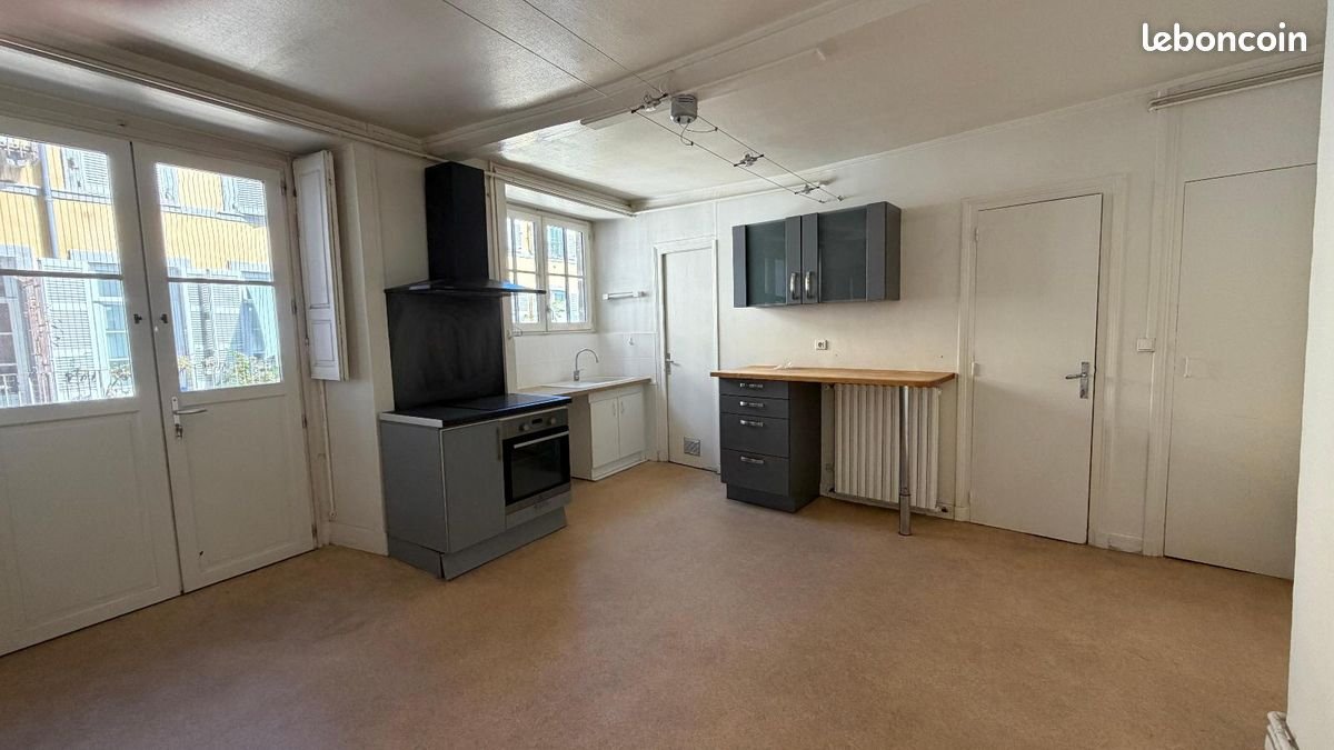 Appartement à louer, 247m², Clermont-Ferrand