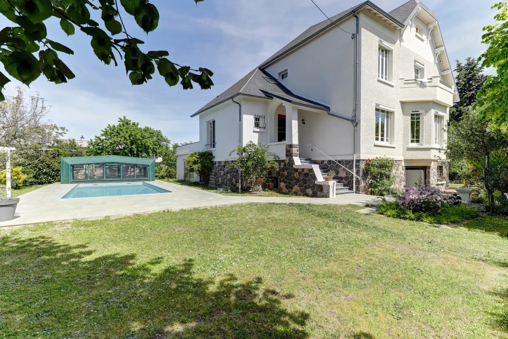 Maison à vendre, 243m², Mozac