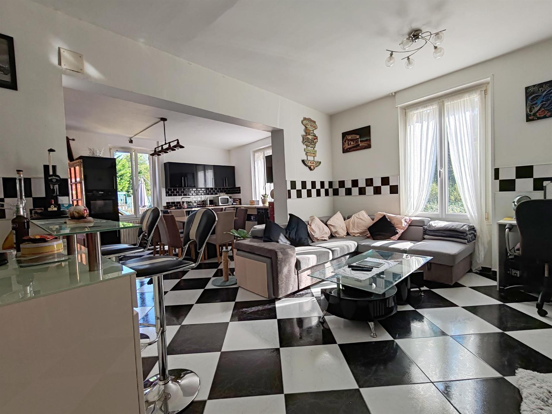 Maison à vendre, 84m², Villers-Cotterêts