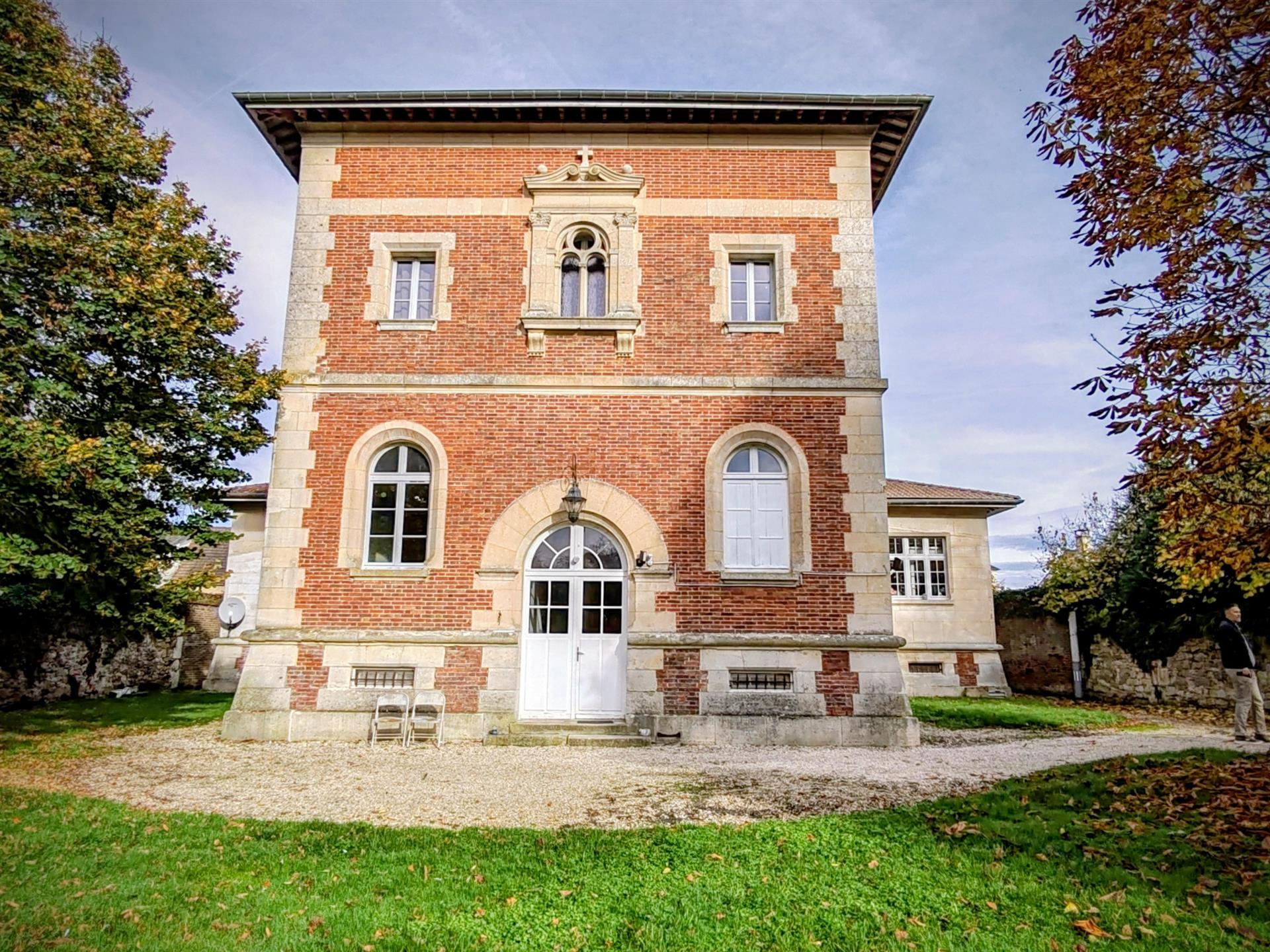 Maison à vendre, 470m², Crépy-en-Valois