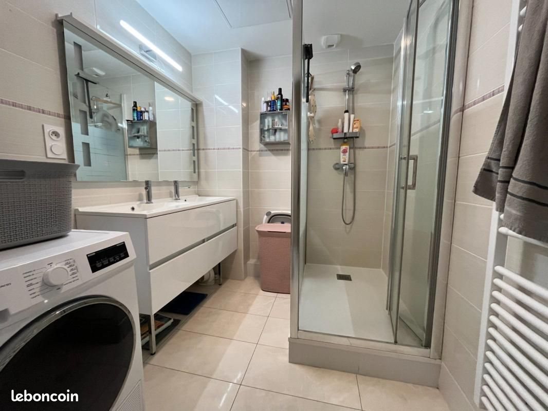 Appartement à louer, 85m², Saint-Donat-sur-l'Herbasse