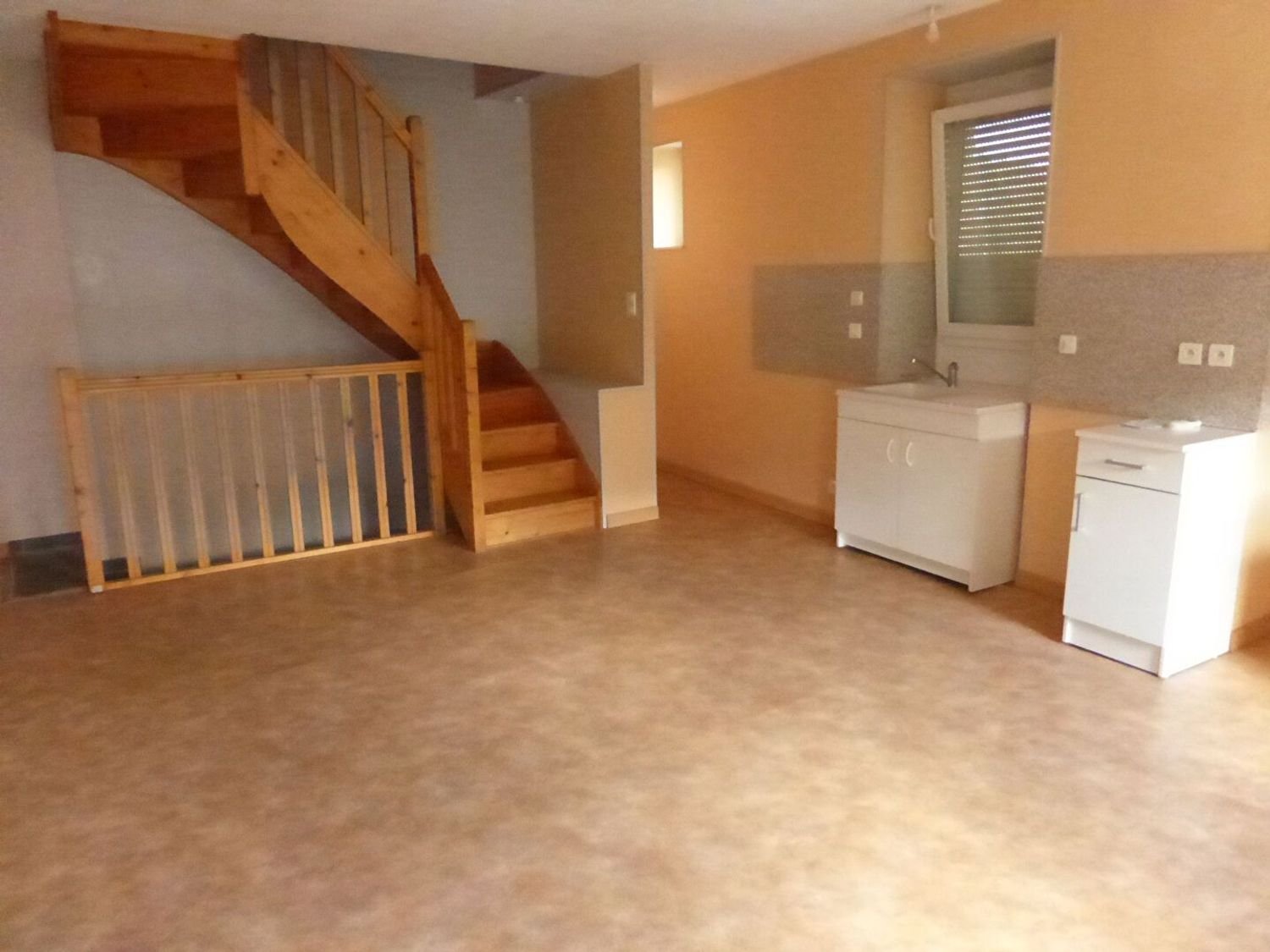 Maison à louer, 58m², Lamontgie