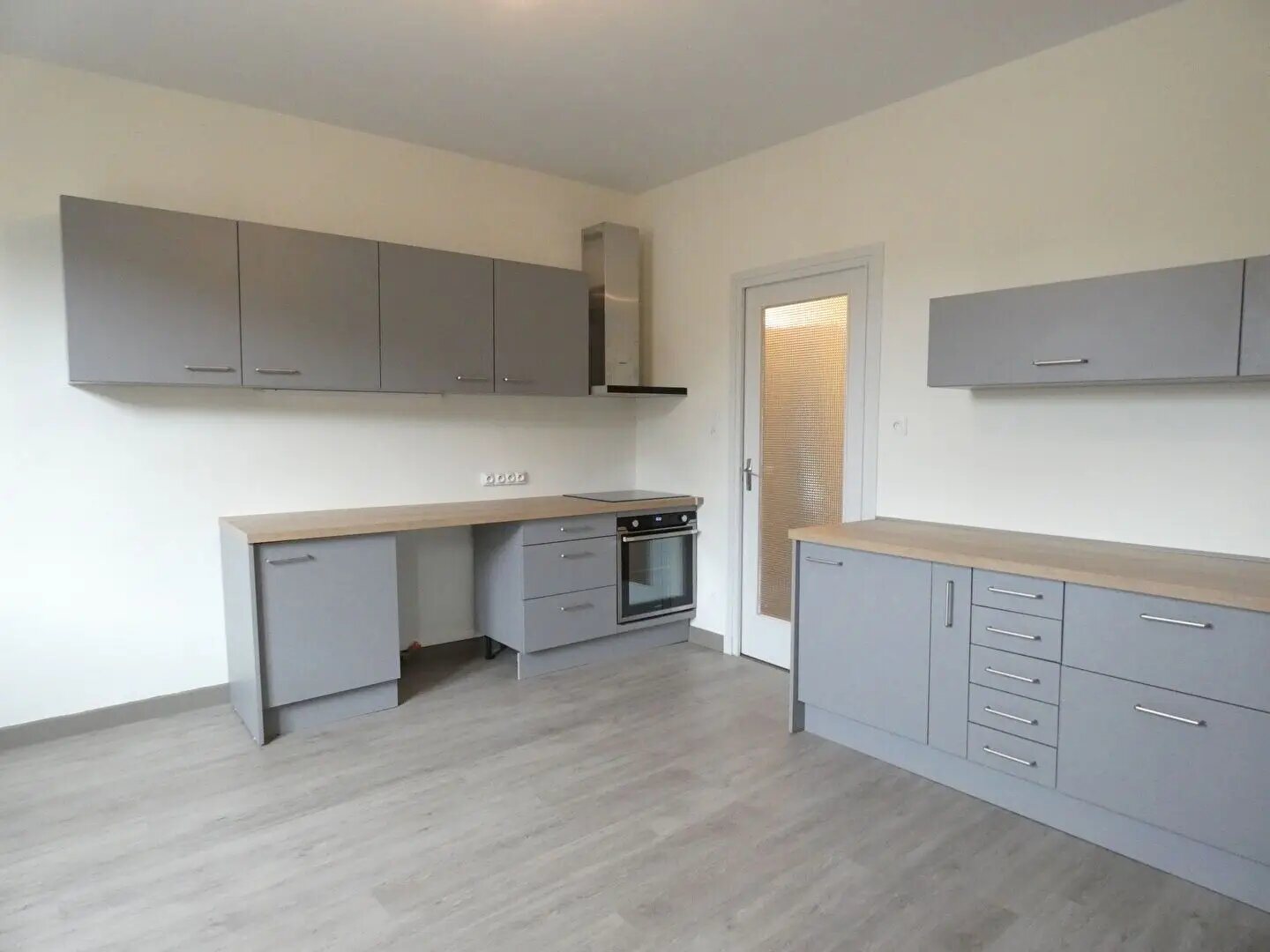 Appartement à louer, 141m², Pont-du-Château