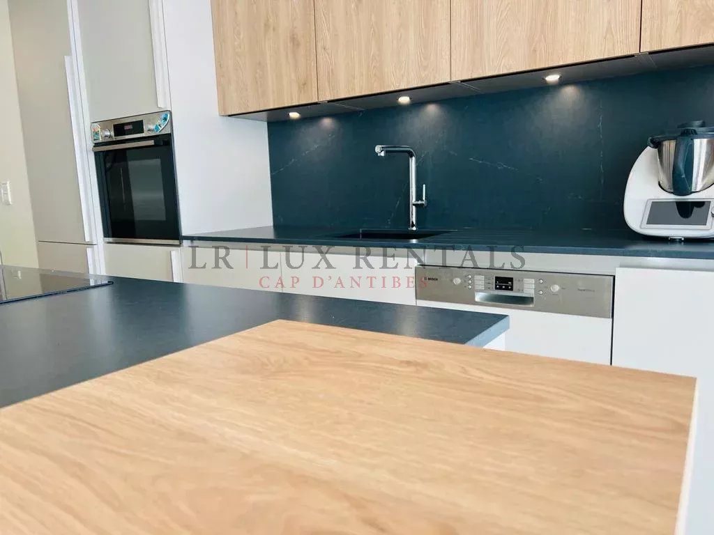 Appartement à louer, 72m², Antibes