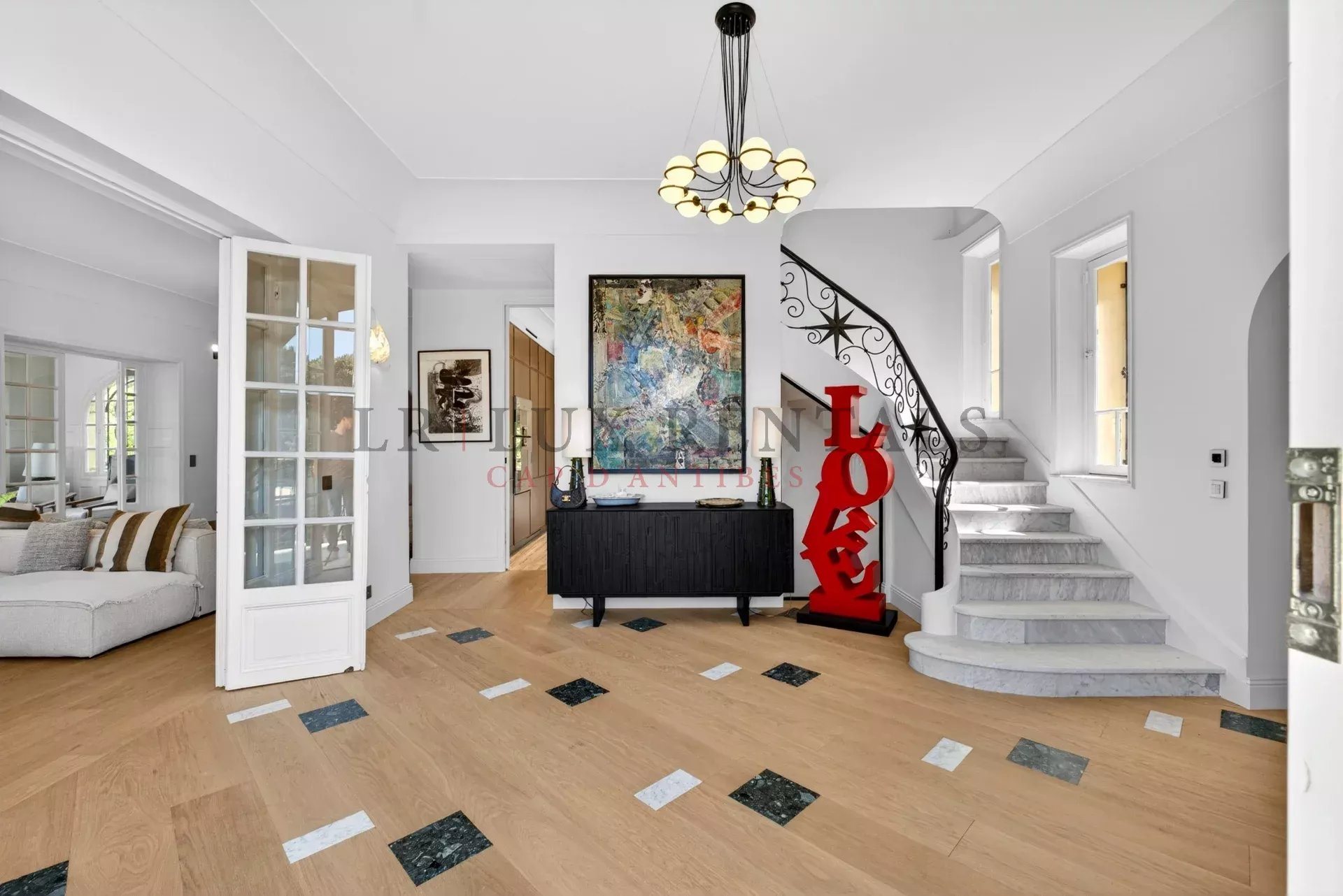 Maison à louer, 300m², Antibes