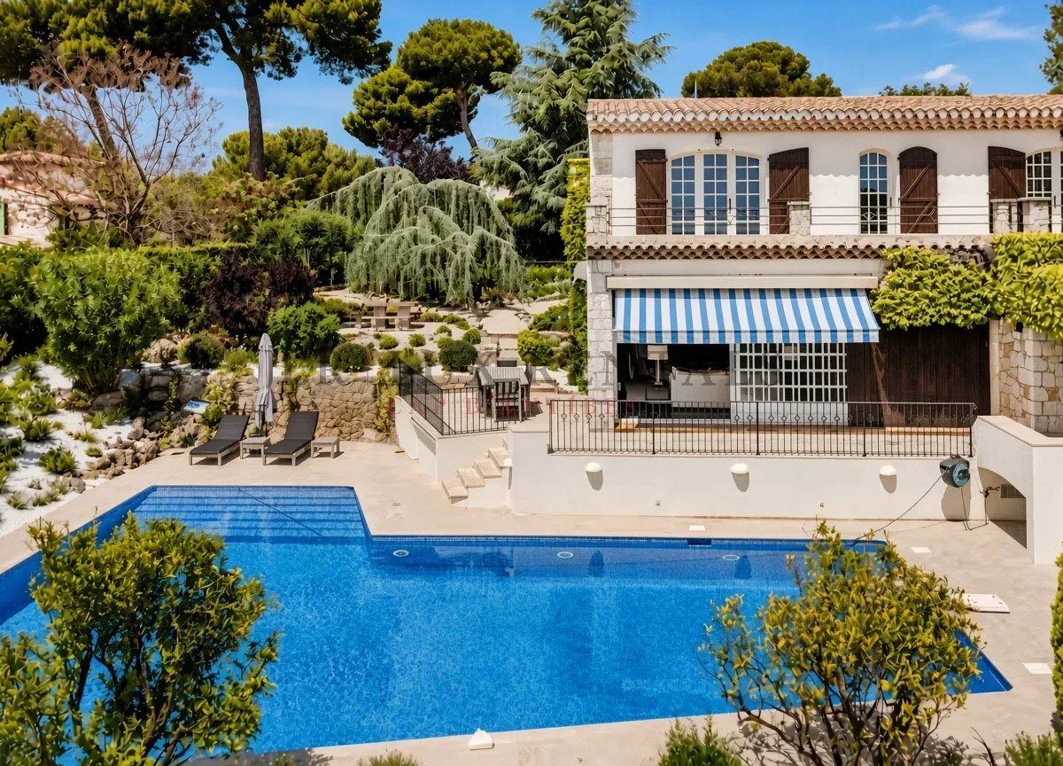 Maison à louer, 350m², Antibes