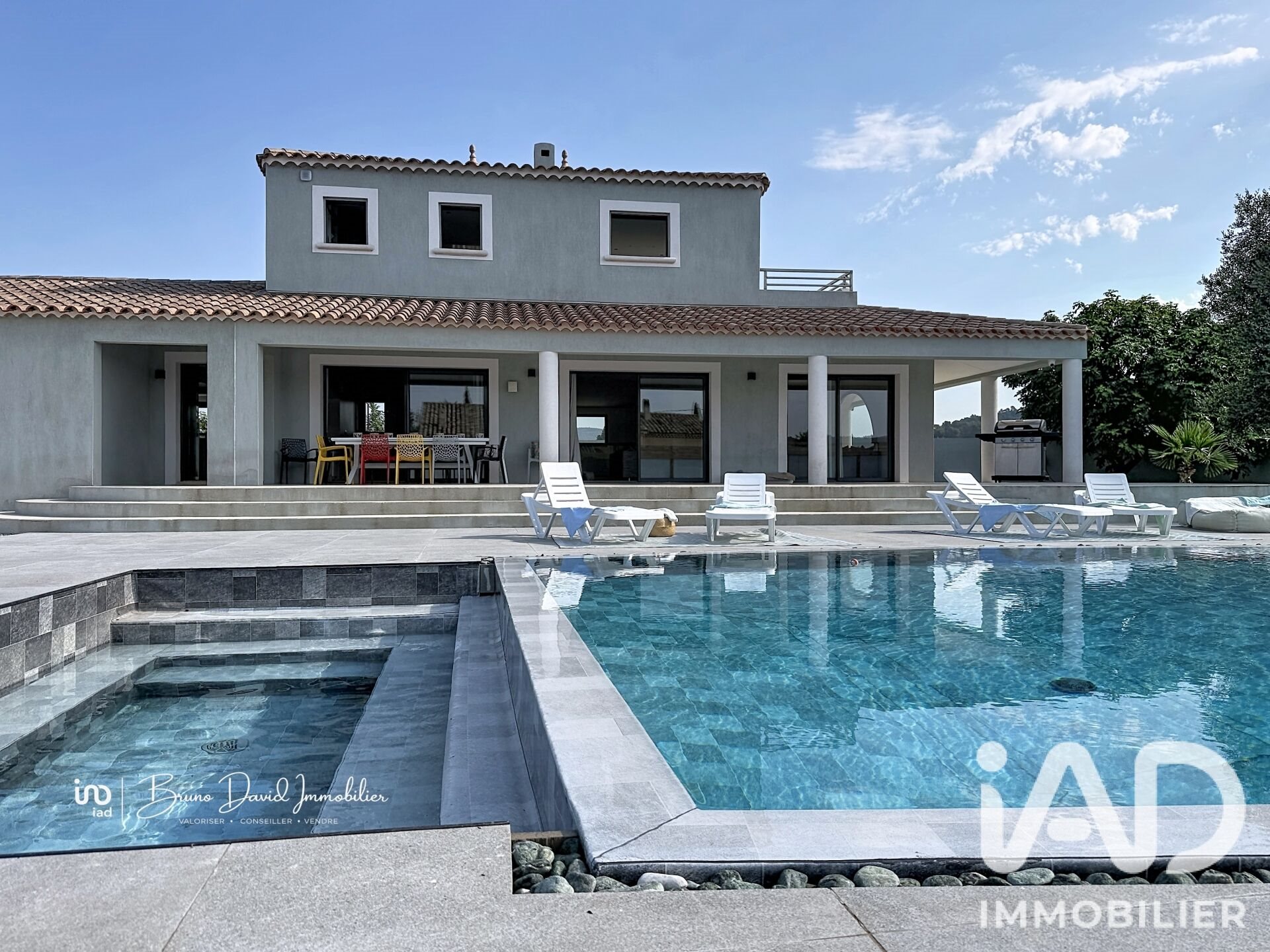 Maison à vendre, 318m², Pierrefeu-du-Var