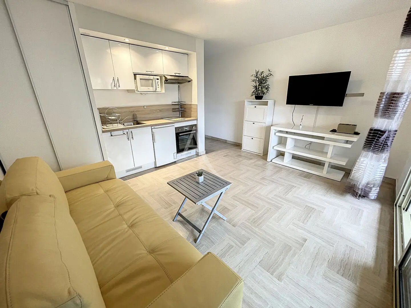 Appartement à louer, 23m², Cannes