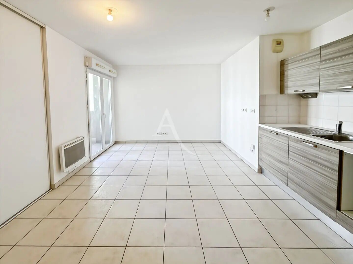 Appartement à louer, 29m², Antibes