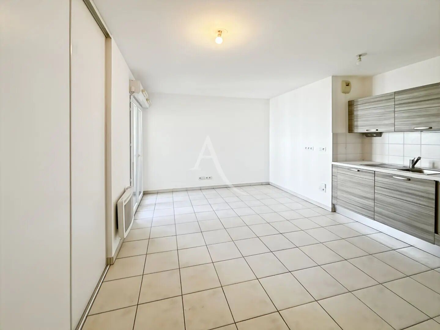 Appartement à louer, 29m², Antibes