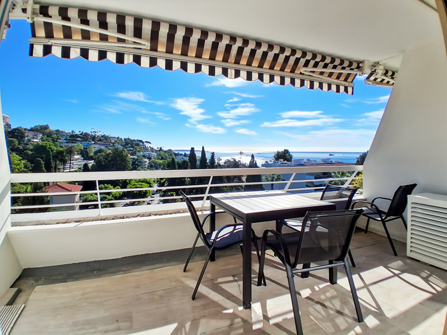 Appartement à louer, 59m², Cannes