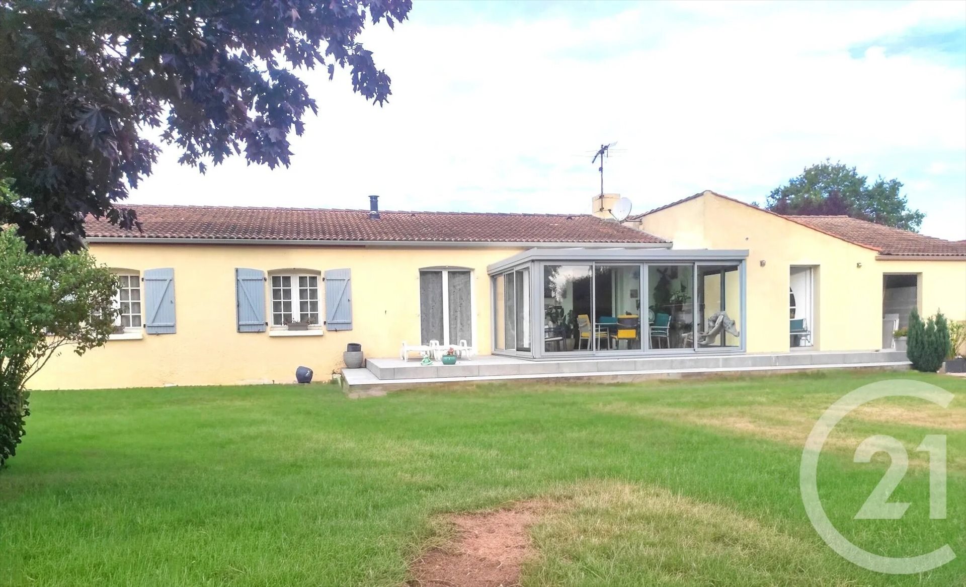 Maison à louer, 107m², Saint-Hilaire-la-Forêt