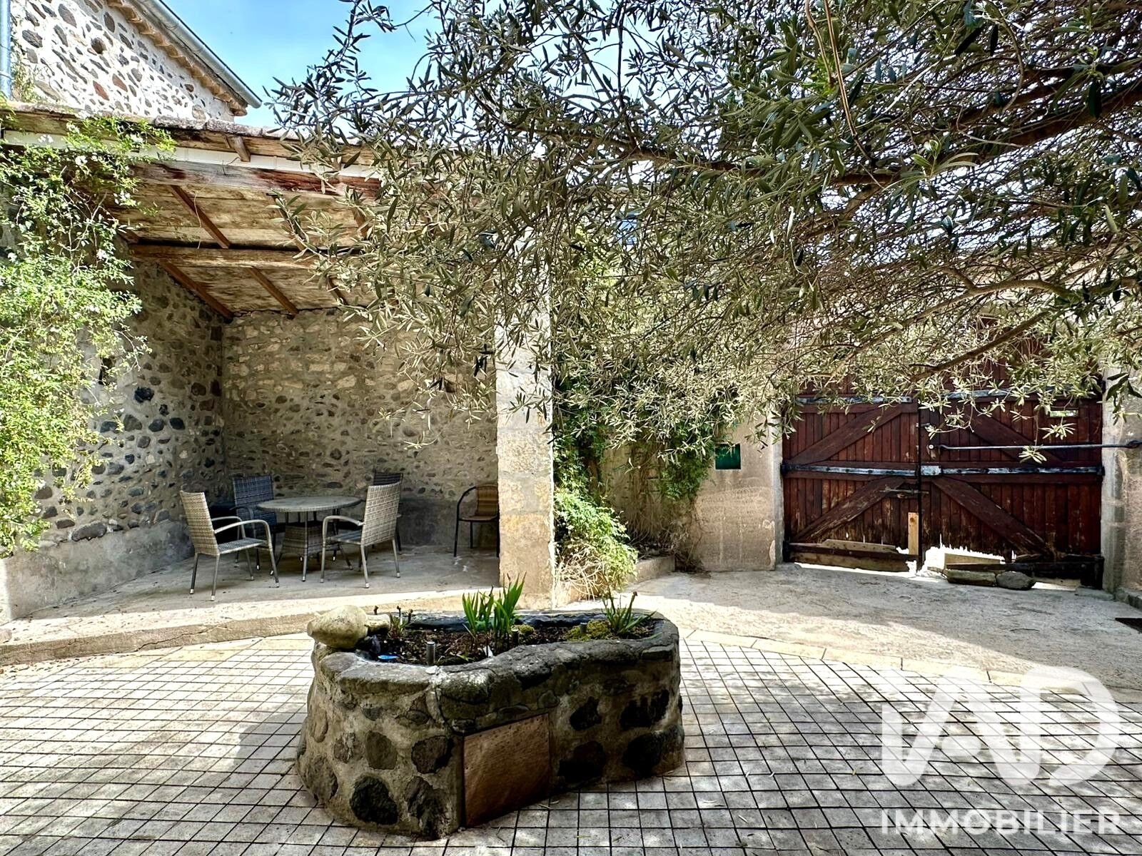 Maison à vendre, 226m², Lussas