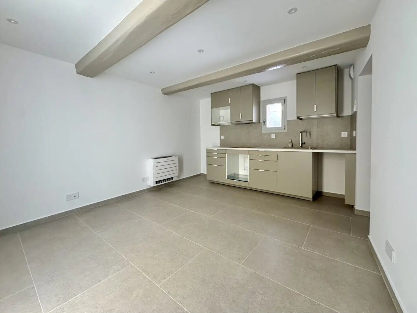 Appartement à louer, 32m², Mouriès