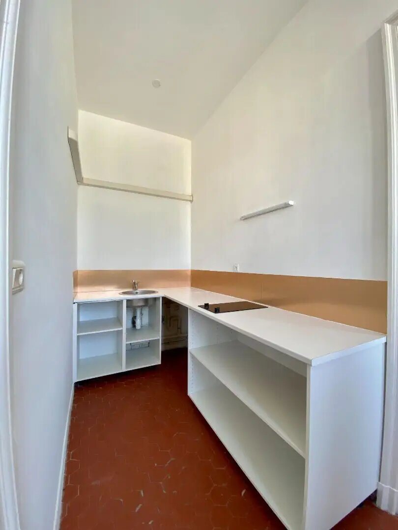 Appartement à louer, 57m², Sénas